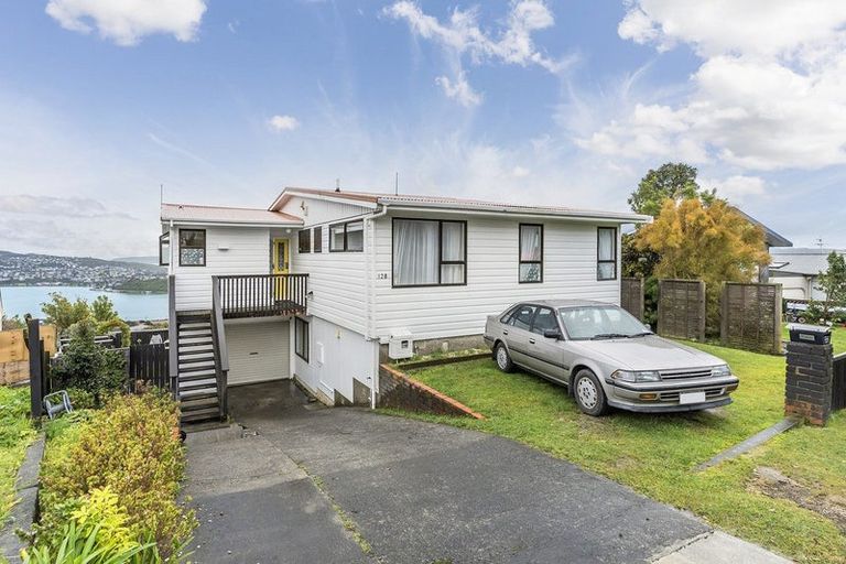 Photo of property in 128 Conclusion Street, Ascot Park, Porirua, 5024
