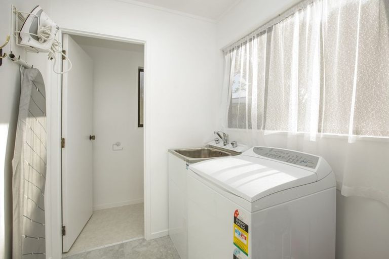 Photo of property in 16 Matangi Terrace, Snells Beach, 0920