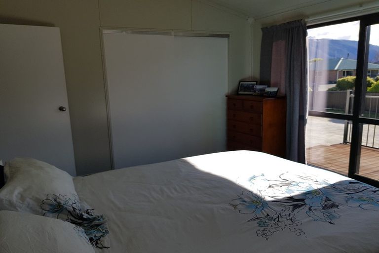 Photo of property in 47 Lawson Burrows Crescent, Te Anau, 9600
