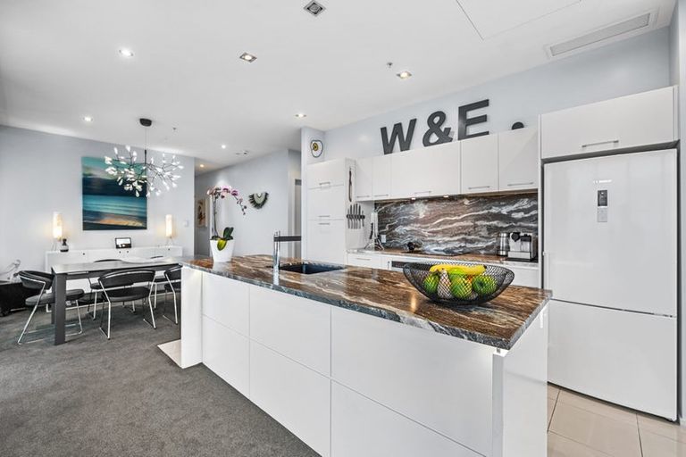 Photo of property in Sentinel Apartments, 1804/3 Northcroft Street, Takapuna, Auckland, 0622