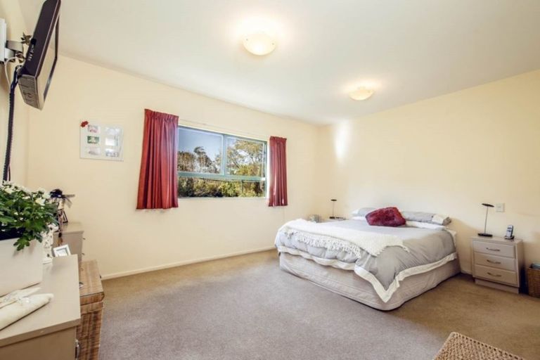 Photo of property in 77 Kahikatea Flat Road, Dairy Flat, Albany, 0794