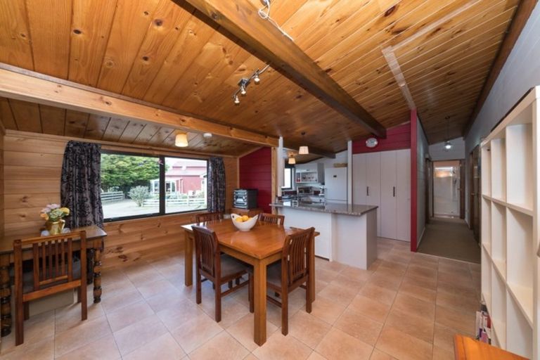 Photo of property in 118 Green Road, Awahuri, Palmerston North, 4476