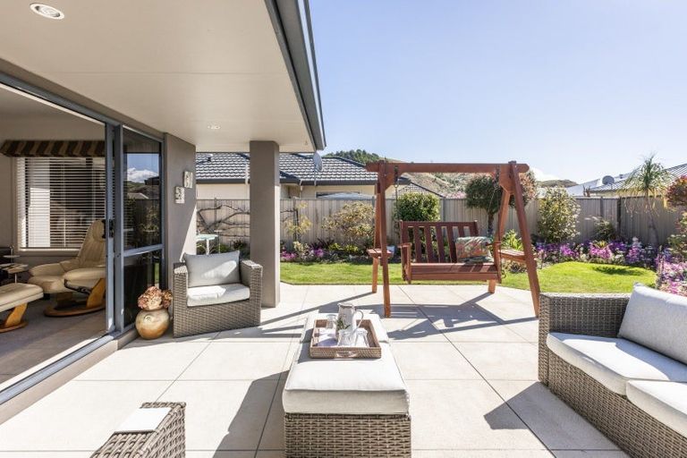 Photo of property in 21 Pinotage Drive, Greenmeadows, Napier, 4112