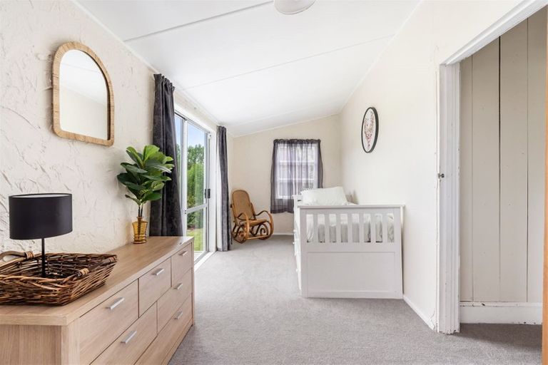 Photo of property in 77 Pataua Road North, Whareora, Whangarei, 0175