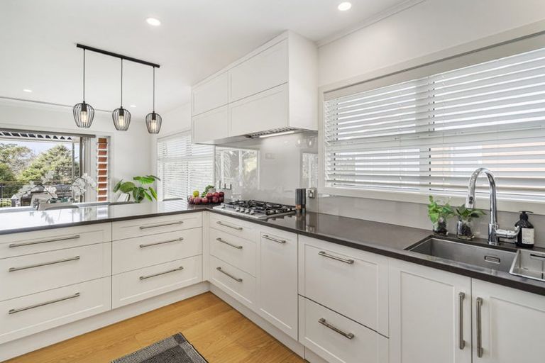 Photo of property in 34 Marywil Crescent, Hillcrest, Auckland, 0627