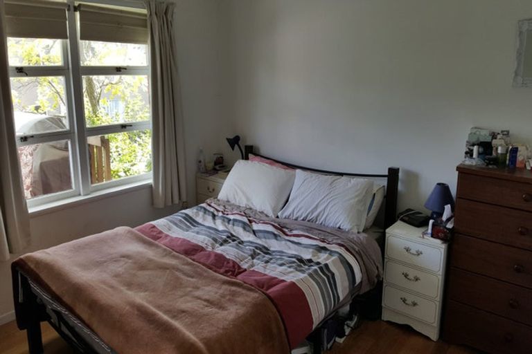 Photo of property in 1/288 Lake Road, Hauraki, Auckland, 0622