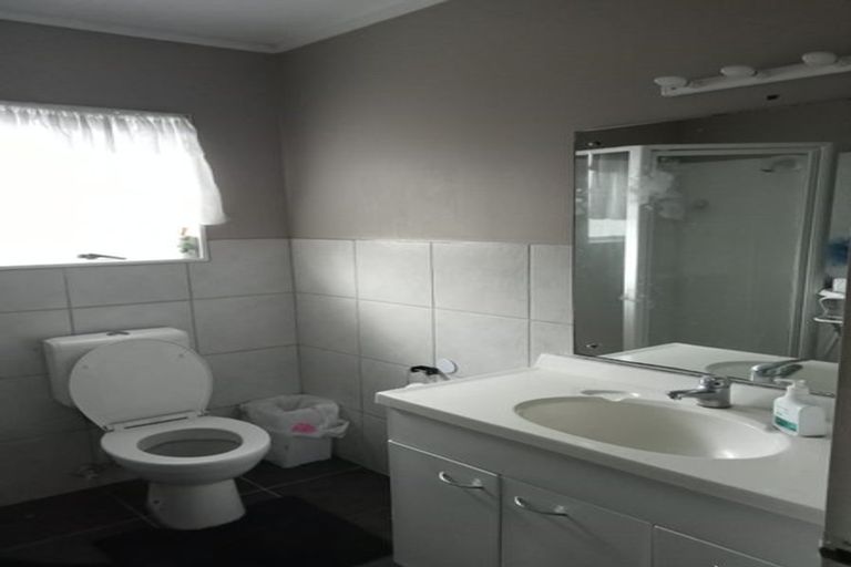 Photo of property in 18 Greenmeadows Avenue, Manurewa East, Auckland, 2102