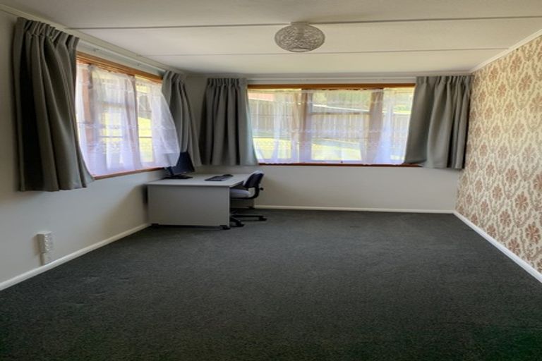 Photo of property in 48 View Road, Titahi Bay, Porirua, 5022