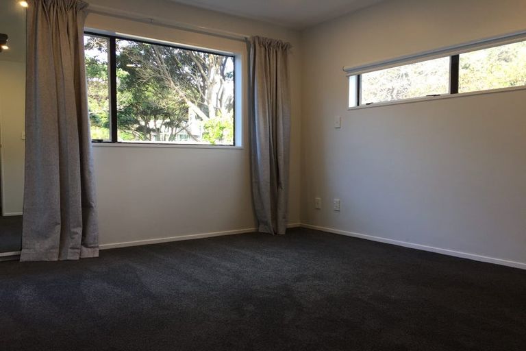 Photo of property in 19a Mantell Street, Seatoun, Wellington, 6022