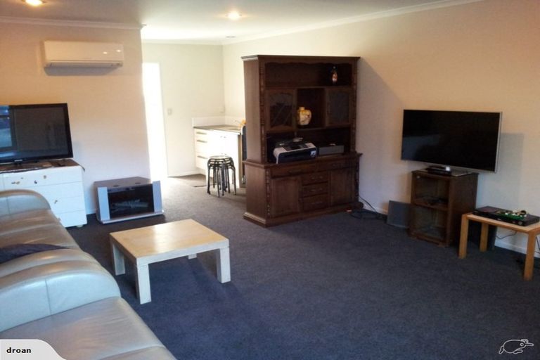 Photo of property in 27 Zara Court, Windsor Park, Auckland, 0632