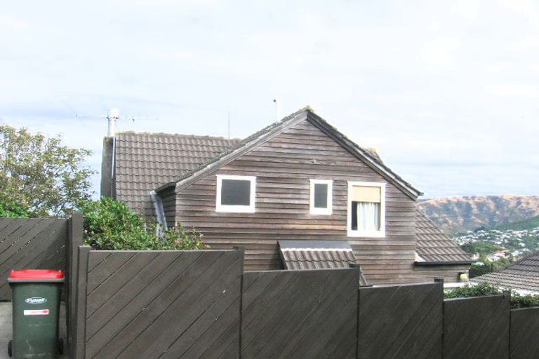 Photo of property in 16a Indira Place, Khandallah, Wellington, 6035