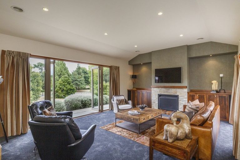 Photo of property in 17a Montgomery Terrace, Hokowhitu, Palmerston North, 4410