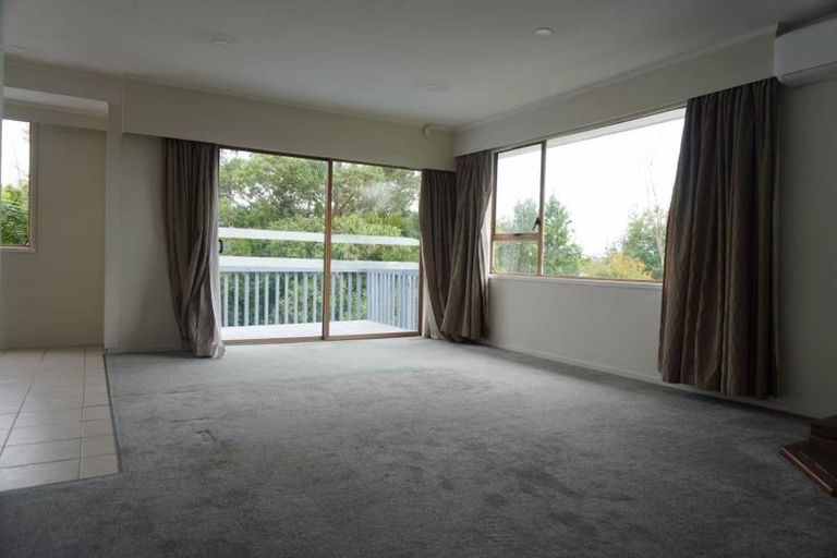 Photo of property in 62 Weatherly Road, Torbay, Auckland, 0630
