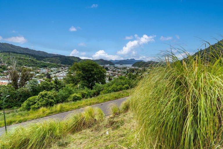 Photo of property in 10 Kakapo Rise, Picton, 7220