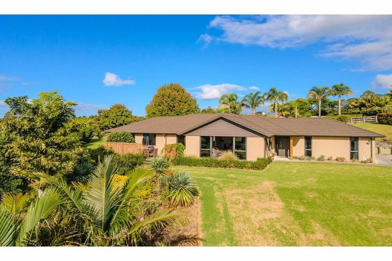Photo of property in 6 Riverbank Drive, Kerikeri, 0230