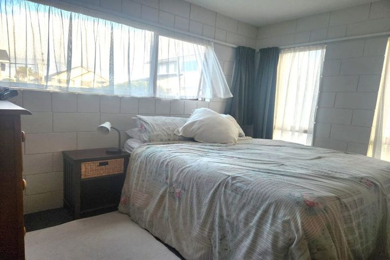 Photo of property in 90b Marine Parade, Mount Maunganui, 3116