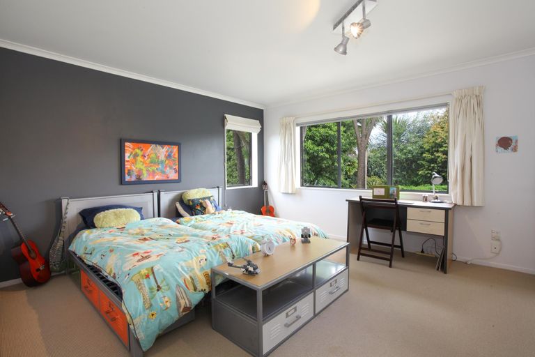 Photo of property in 21 Opotoru Road, Raglan, 3225