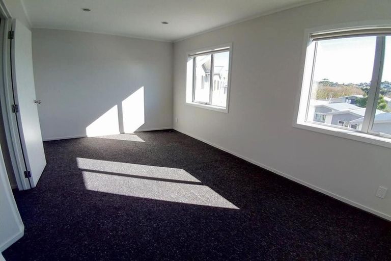 Photo of property in 8/15 Andersons Road, Oteha, Auckland, 0632