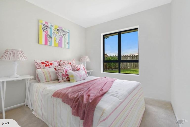 Photo of property in 207 Burswood Drive, Burswood, Auckland, 2013