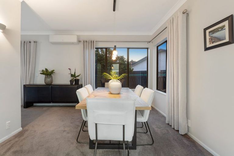 Photo of property in 10 Advance Way, Albany, Auckland, 0632