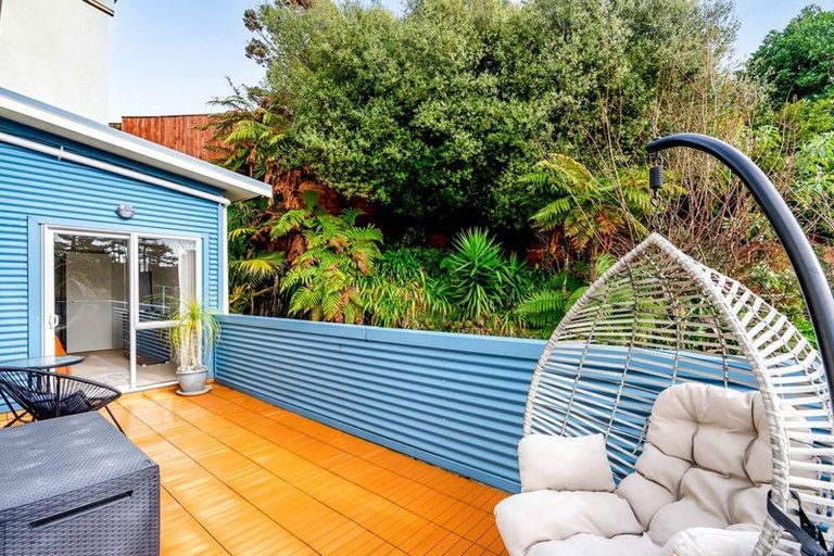 Photo of property in 10 Caledonia Place, Highlands Park, New Plymouth, 4312