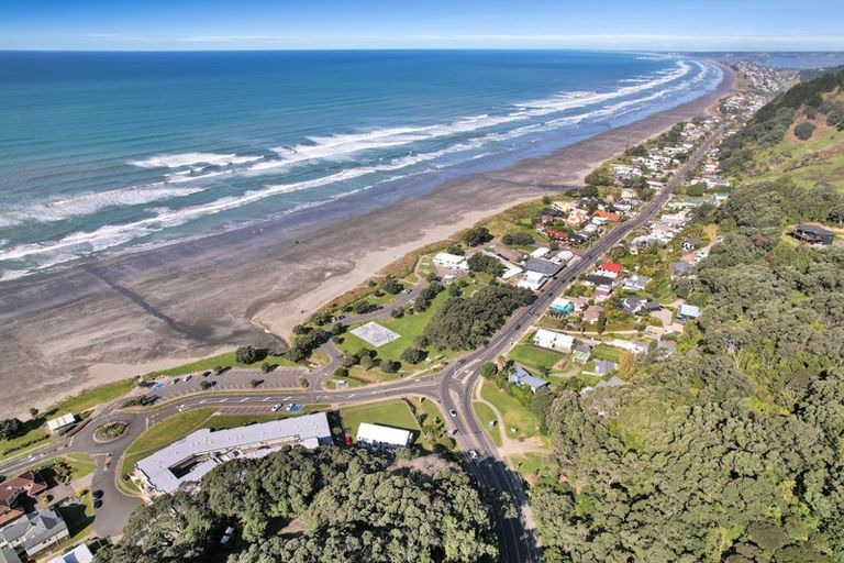 Photo of property in Beachpoint Apartments, 2/5 West End Road, Ohope, 3121