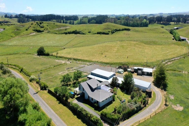 Photo of property in 94 Glengarry Road, Dannevirke, 4978