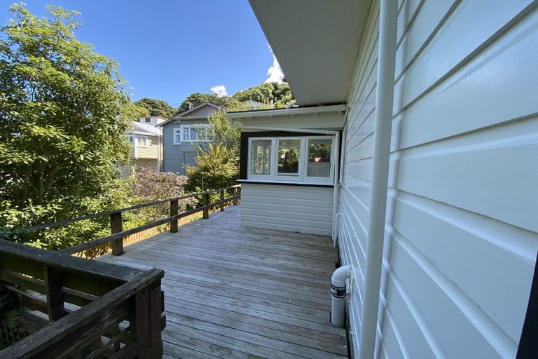 Photo of property in 17 Rakau Road, Hataitai, Wellington, 6021