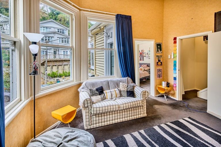 Photo of property in 21 Adams Terrace, Aro Valley, Wellington, 6021