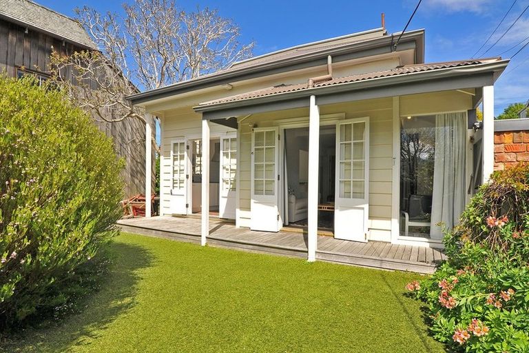 Photo of property in 61 Nairn Street, Mount Cook, Wellington, 6011
