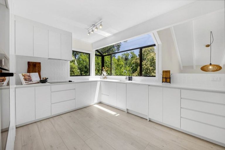 Photo of property in 24a Bert Wilson Place, Cockle Bay, Auckland, 2014