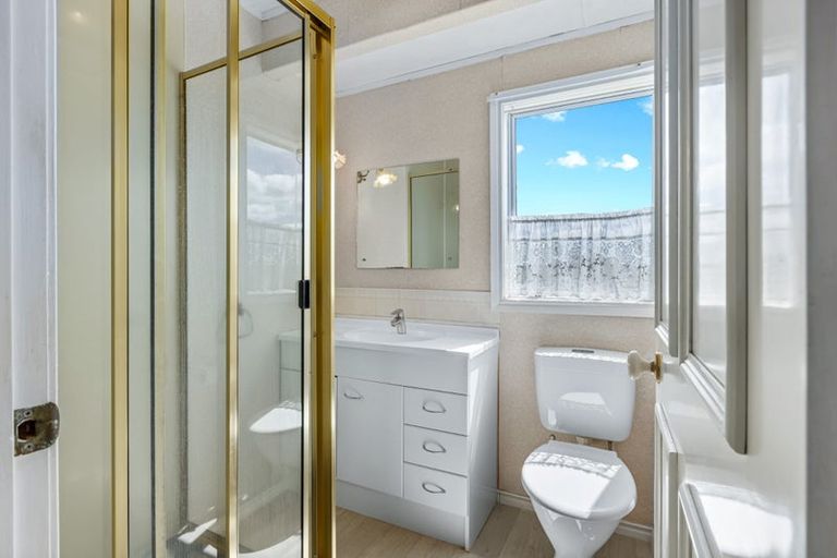 Photo of property in 75 Marellen Drive, Red Beach, 0932