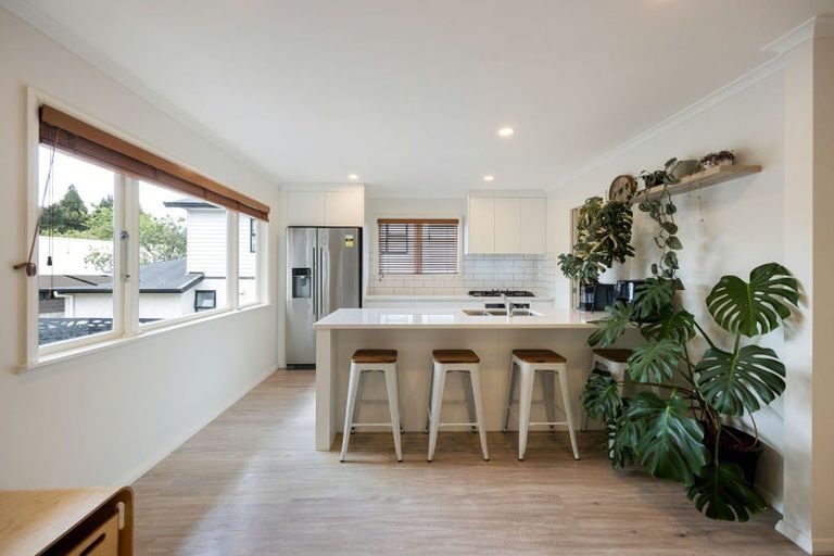 Photo of property in 11 Westney Place, Forest Lake, Hamilton, 3200