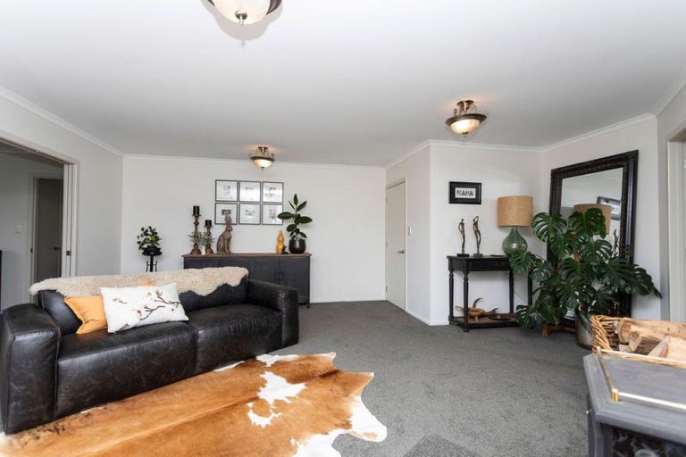 Photo of property in 15b Edward Street, Dannevirke, 4930