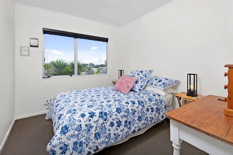 Photo of property in 62 Hamilton Drive, Waiuku, 2123