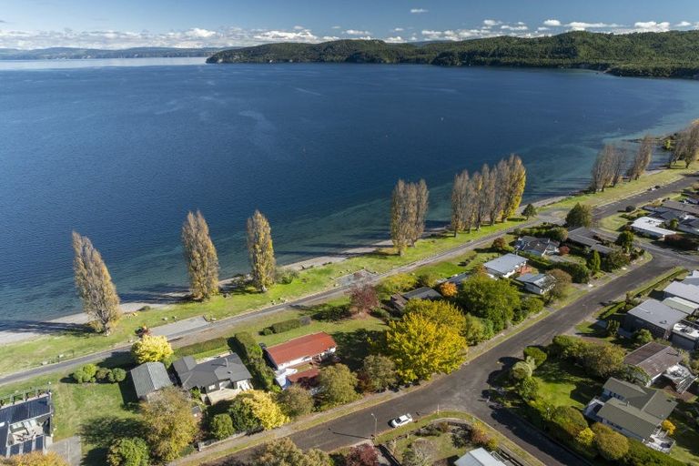 Photo of property in 11 Keitha Place, Kinloch, Taupo, 3377
