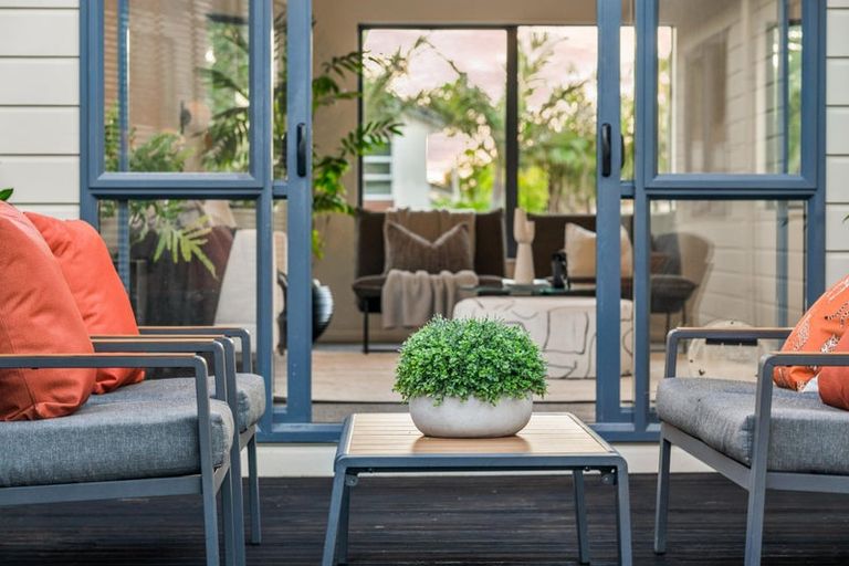 Photo of property in 78 San Valentino Drive, Henderson, Auckland, 0612