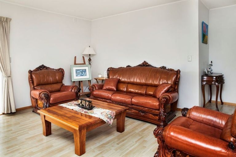 Photo of property in 2/148 Pigeon Mountain Road, Half Moon Bay, Auckland, 2012