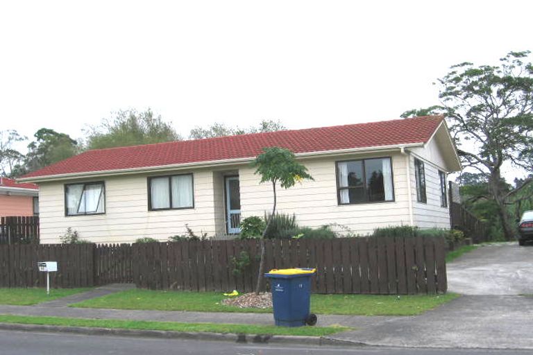 Photo of property in 11 Edwin Freeman Place, Ranui, Auckland, 0612