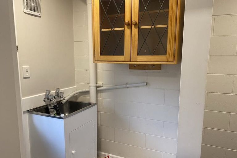 Photo of property in 5/21 Collins Avenue, Tawa, Wellington, 5028