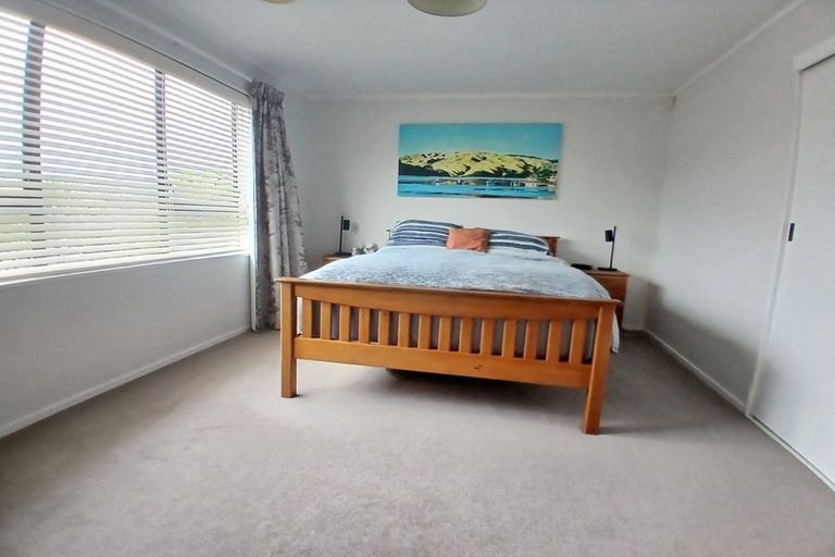 Photo of property in 29 Lakewood Avenue, Churton Park, Wellington, 6037
