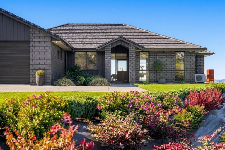 Photo of property in 25 Morepork Way, Papamoa, 3183