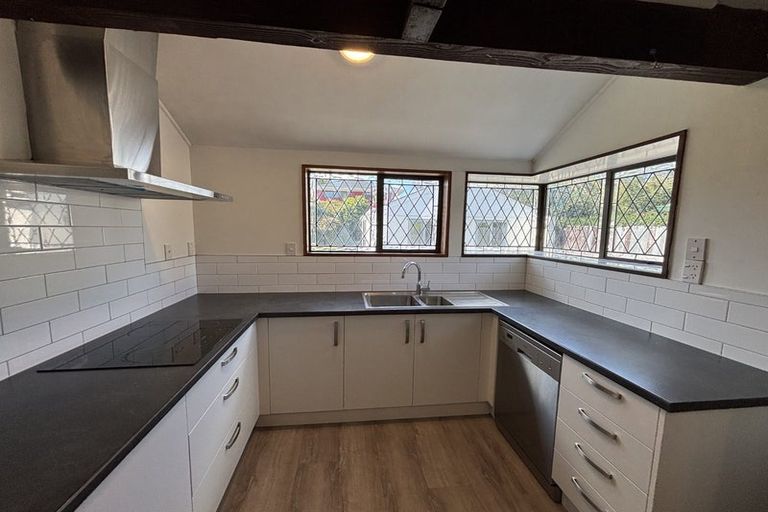 Photo of property in 54 Parkstone Avenue, Ilam, Christchurch, 8041