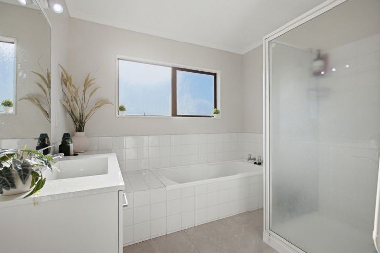 Photo of property in 8 Monterey Key, Papamoa Beach, Papamoa, 3118