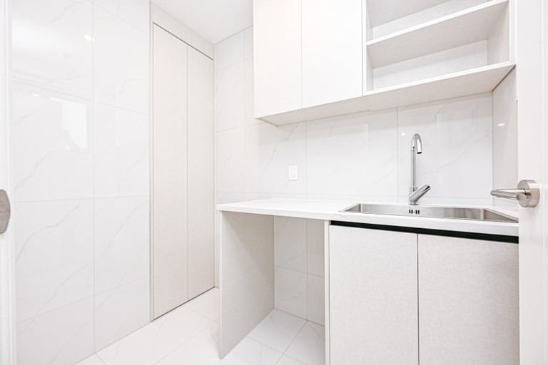 Photo of property in 15 Tindall Crescent, Otara, Auckland, 2023