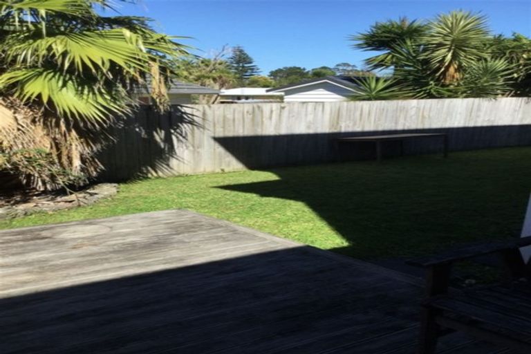 Photo of property in 103b Roberts Road, Te Atatu South, Auckland, 0610