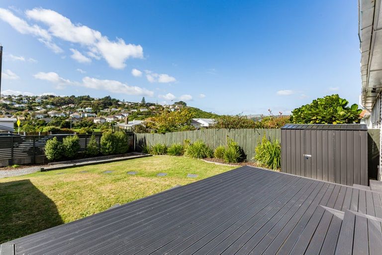 Photo of property in 90 Main Road, Titahi Bay, Porirua, 5022