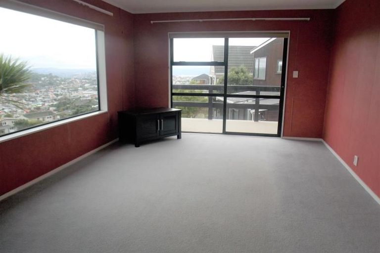 Photo of property in 5a Becker Way, Karori, Wellington, 6012