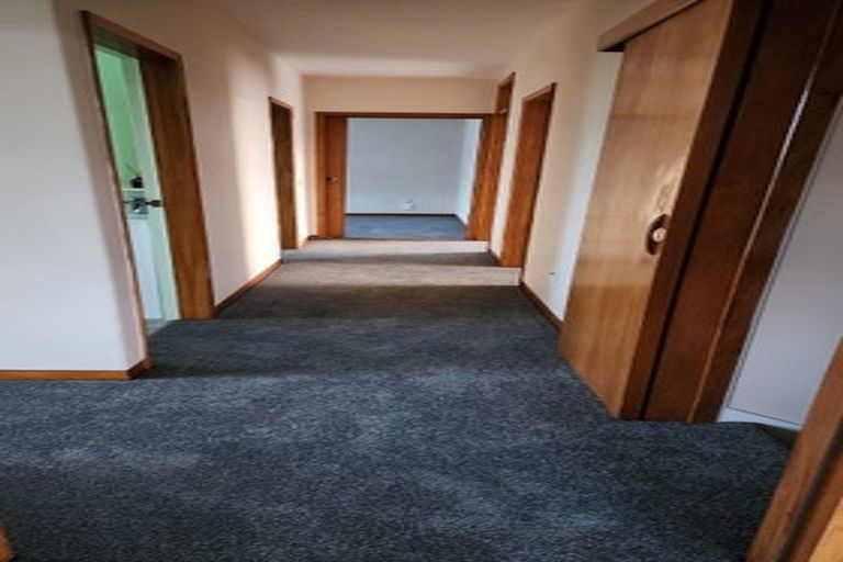 Photo of property in 29 Awanui Street, Merrilands, New Plymouth, 4312