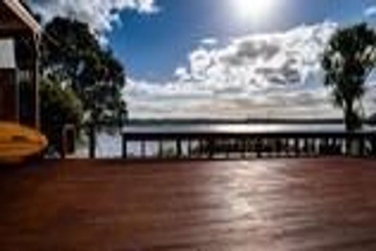 Photo of property in 4 First Avenue, Glenbrook, Waiuku, 2681